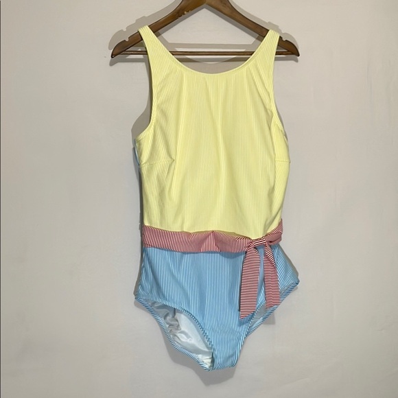 NWOT Lands End Seersucker One-Piece Swimsuit Sz 16 L - Picture 2 of 12